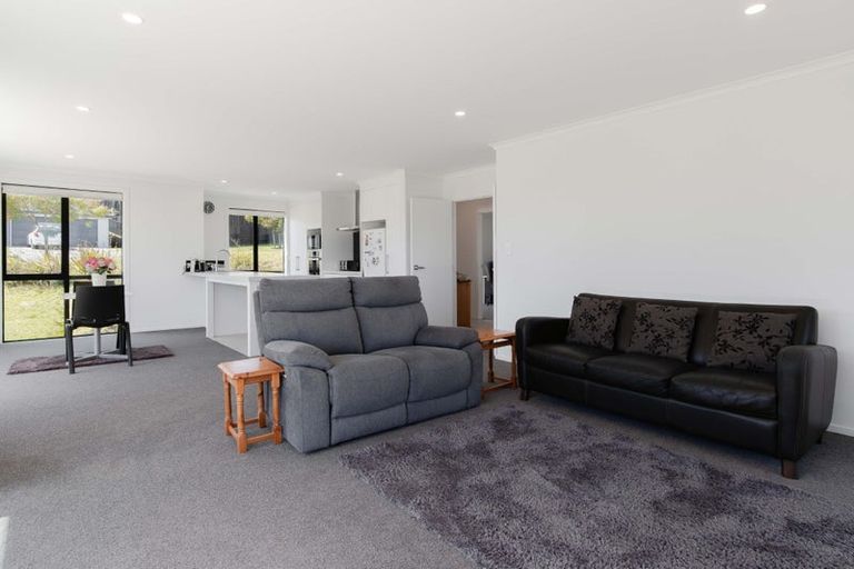 Photo of property in 11 Stingray Drive, Omokoroa, 3114
