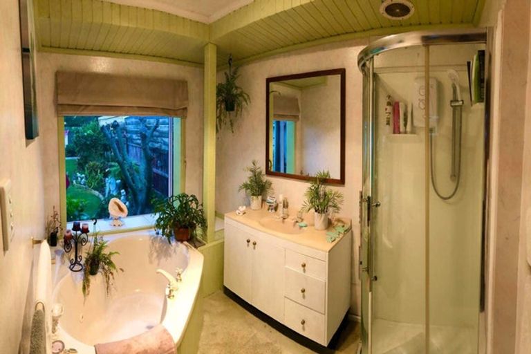 Photo of property in 46 Frensham Crescent, Woolston, Christchurch, 8062