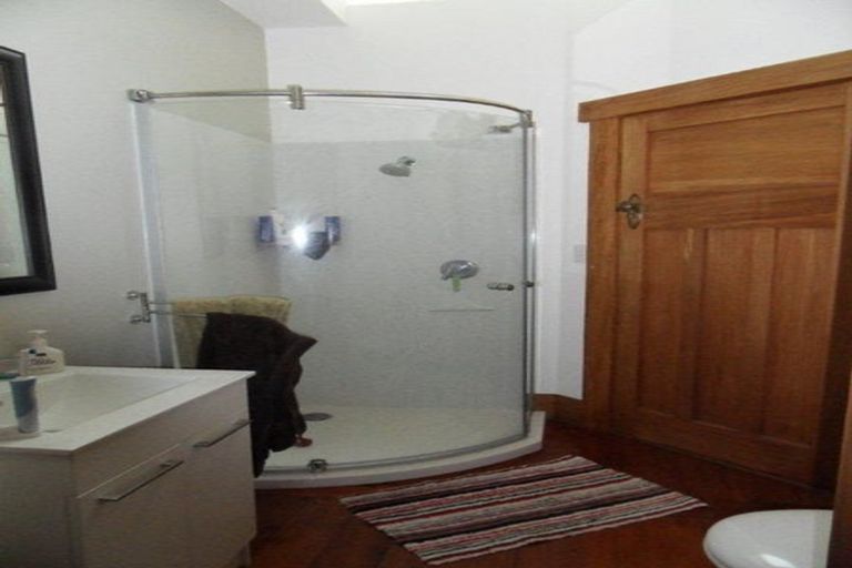 Photo of property in 19 Austin Street, Mount Victoria, Wellington, 6011