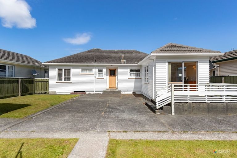 Photo of property in 56 Bull Avenue, Wainuiomata, Lower Hutt, 5014