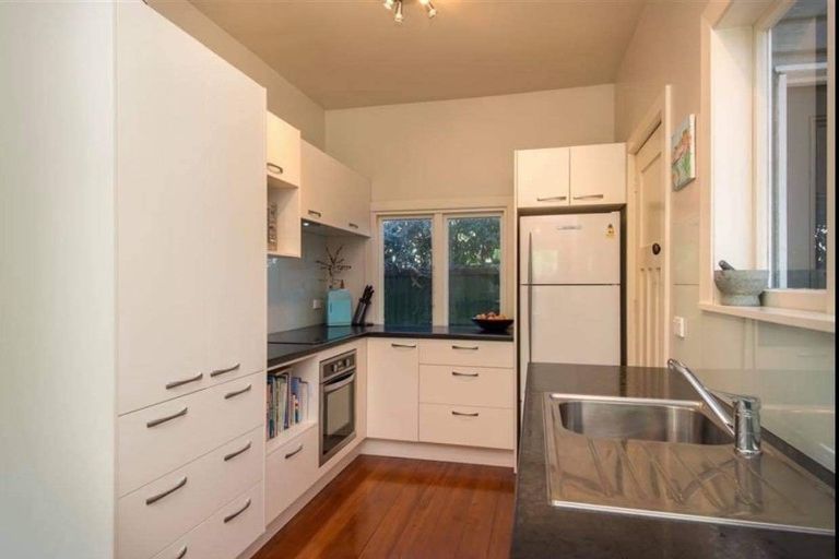 Photo of property in 11 Claremont Avenue, Papanui, Christchurch, 8053