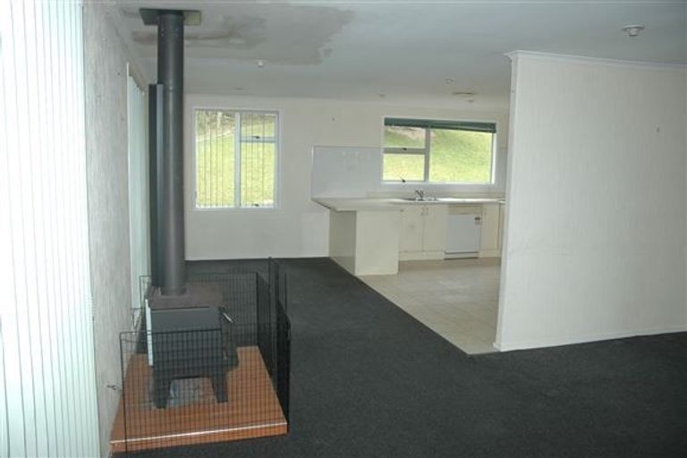 Photo of property in 67 Cedar Heights Avenue, Massey, Auckland, 0614