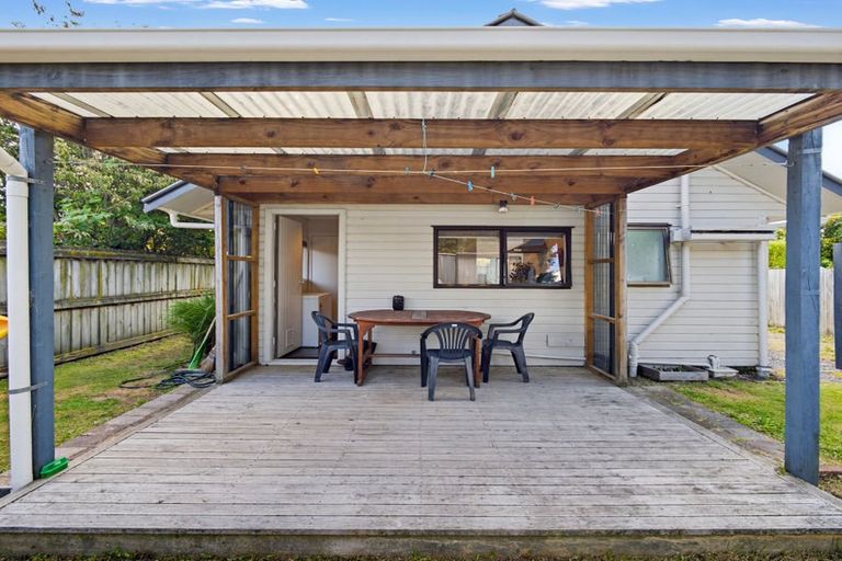 Photo of property in 2/1 Glengarry Place, Hilltop, Taupo, 3330