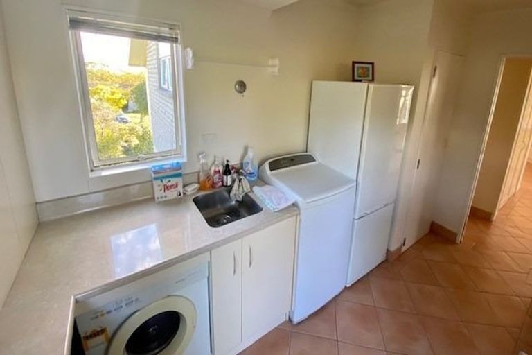 Photo of property in 36 Caithness Place, Farm Cove, Auckland, 2012