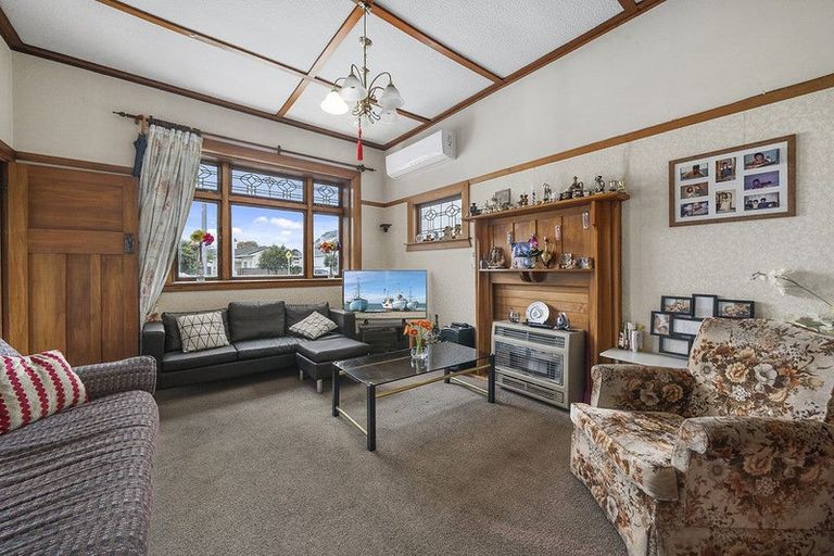 Photo of property in 206 Waterloo Road, Hutt Central, Lower Hutt, 5011