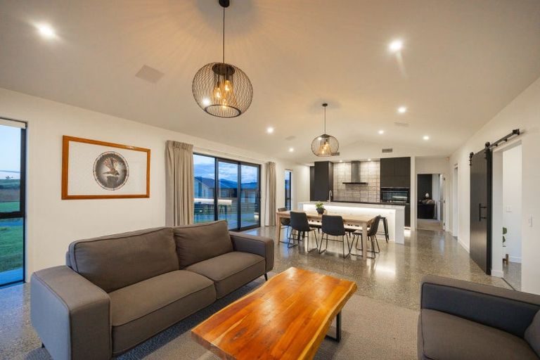 Photo of property in 3 Castlebridge Lane, Aokautere, Palmerston North, 4471