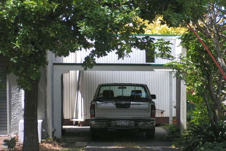 Photo of property in 2/33 Princes Street, Northcote Point, Auckland, 0627