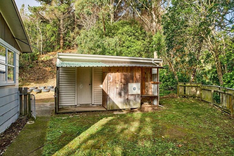 Photo of property in 130 Sievers Grove, Cannons Creek, Porirua, 5024