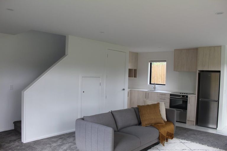 Photo of property in 7/83 Vodanovich Road, Te Atatu South, Auckland, 0610