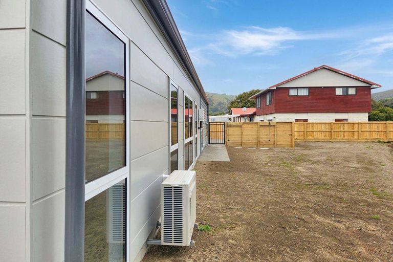 Photo of property in 5 Rotoiti Place, Paraparaumu, 5032