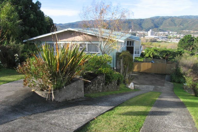 Photo of property in 14 Sunshine Crescent, Kelson, Lower Hutt, 5010