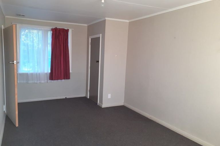 Photo of property in 39 Kenney Crescent, Fairfield, Hamilton, 3214