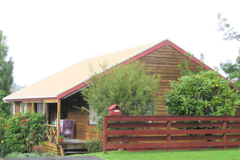 Photo of property in 111b Rosario Crescent, Red Beach, 0932