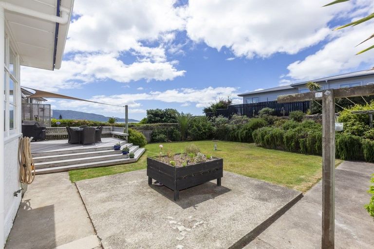 Photo of property in 21 Arthur Street, Paraparaumu Beach, Paraparaumu, 5032