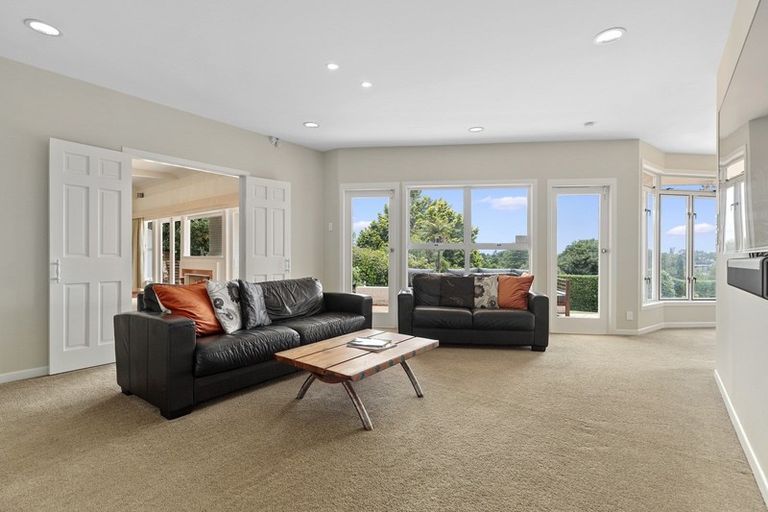 Photo of property in 94 Braid Road, St Andrews, Hamilton, 3200