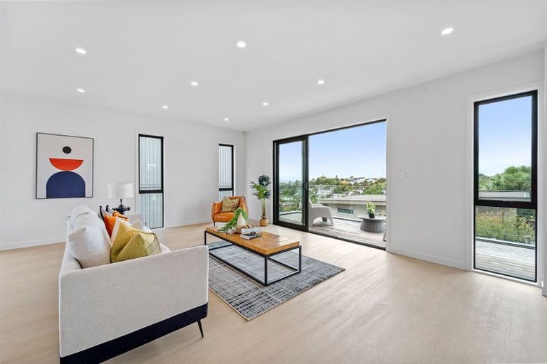 Photo of property in 1/591a East Coast Road, Browns Bay, Auckland, 0632