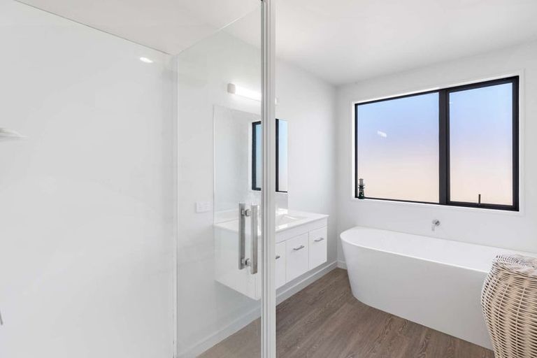 Photo of property in 118 Chinnerys Road, Woodend, 7610