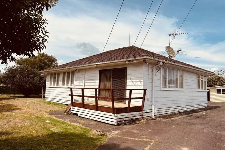 Photo of property in 11 Hunua Road, Papakura, 2110