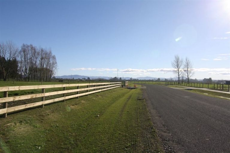 Photo of property in 14 Hallfield Drive, Ohoka, Kaiapoi, 7692