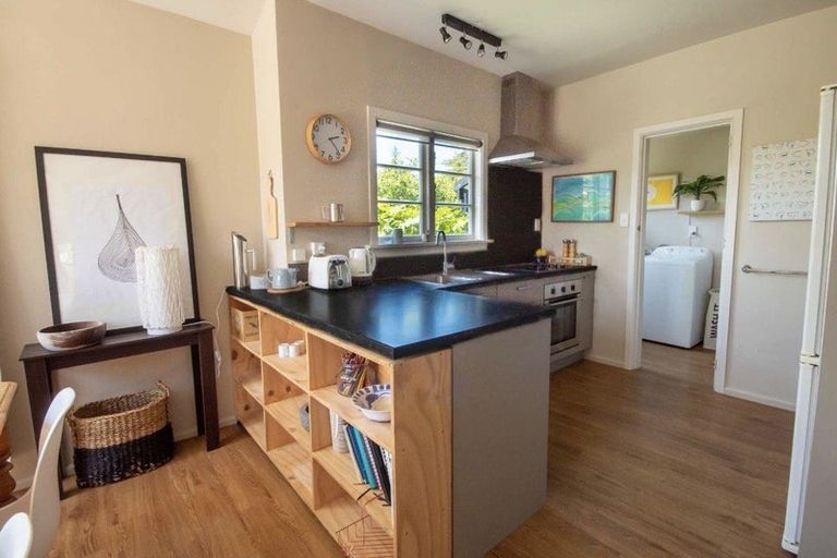 Photo of property in 32 Aorangi Road, Bryndwr, Christchurch, 8053