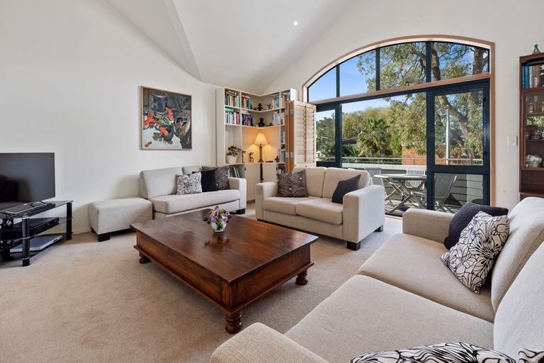 Photo of property in 38 Harley Close, Hauraki, Auckland, 0622