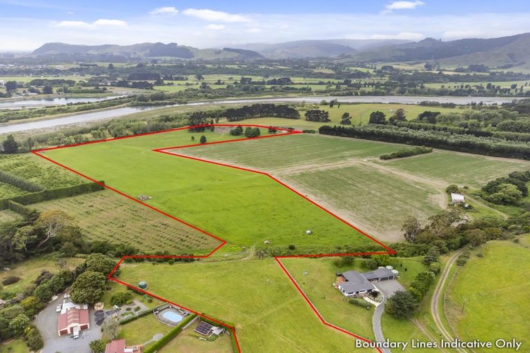 Photo of property in 165 Otaki Gorge Road, Hautere, 5582