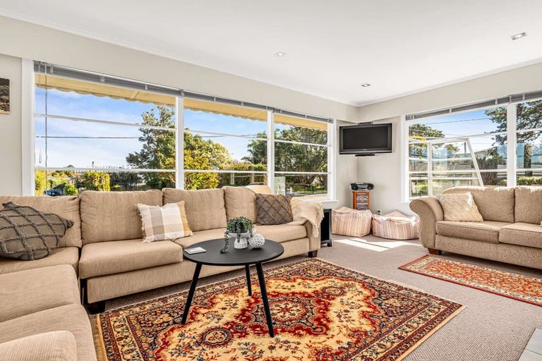 Photo of property in 33 James Mcleod Road, Shelly Beach, South Head, 0874