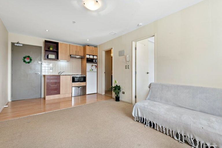 Photo of property in 3j/17 Crown Lynn Place, New Lynn, Auckland, 0600