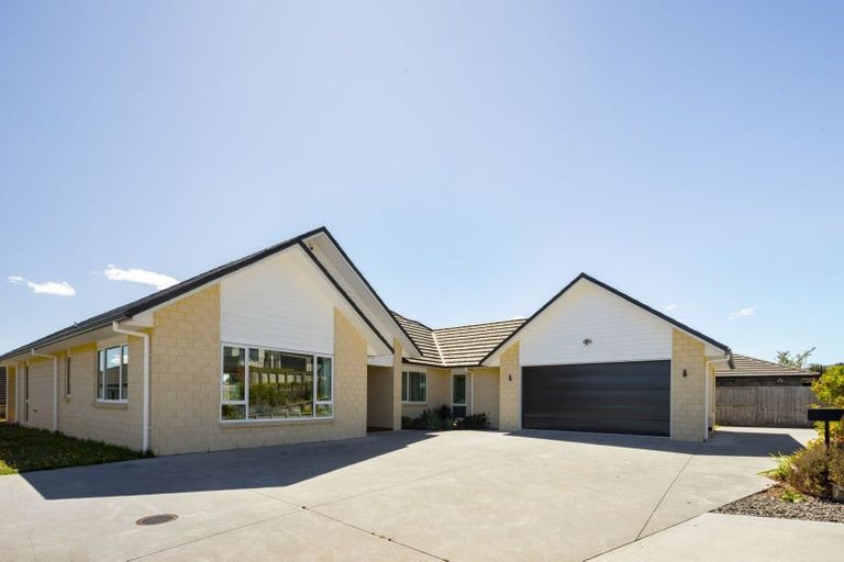 Photo of property in 13 Rose Berry Crescent, Flagstaff, Hamilton, 3210