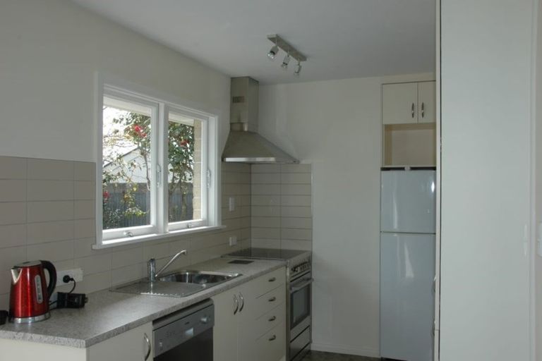 Photo of property in 1/180 Edgeware Road, Edgeware, Christchurch, 8013