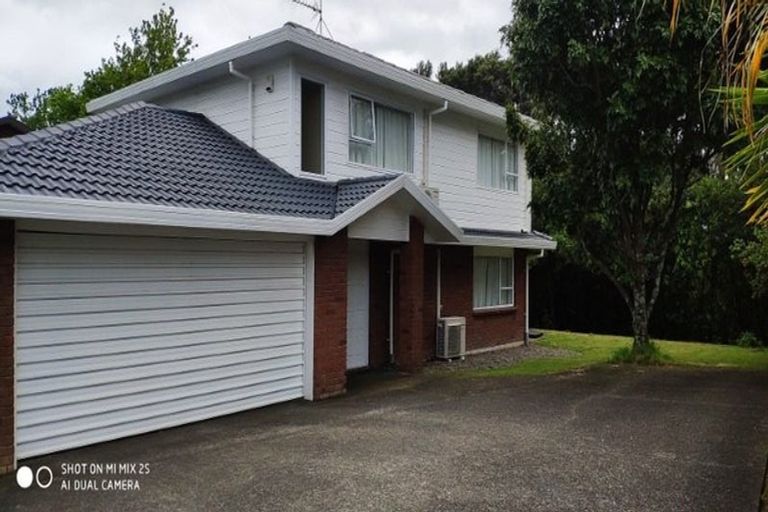 Photo of property in 23 Chedworth Drive, Glenfield, Auckland, 0629