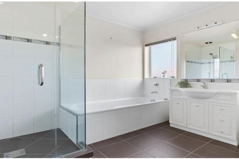 Photo of property in 4 Lime Crescent, Papakura, 2110