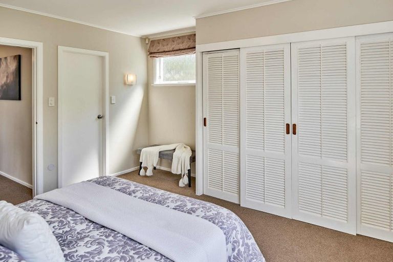 Photo of property in 13 City View Grove, Harbour View, Lower Hutt, 5010