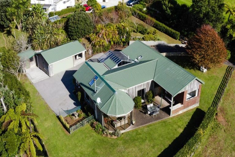 Photo of property in 62e Poplar Grove, Whalers Gate, New Plymouth, 4310