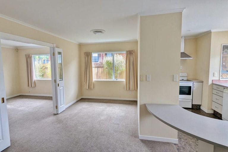 Photo of property in 4 Royal Oak Drive, Kelvin Grove, Palmerston North, 4414