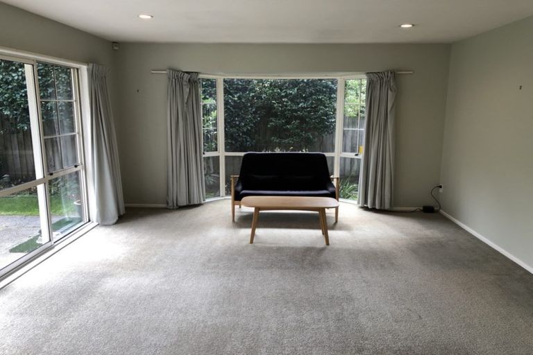 Photo of property in 70a Straven Road, Fendalton, Christchurch, 8014