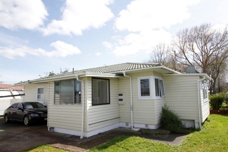 Photo of property in 33 Taka Street, Takanini, 2112