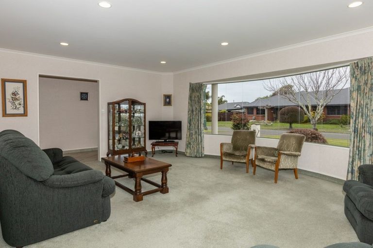 Photo of property in 6 Belgrave Place, Taradale, Napier, 4112