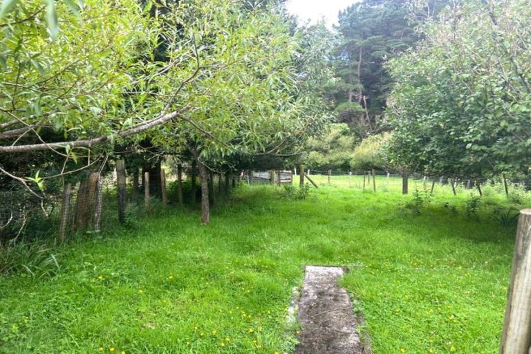 Photo of property in 15 Whio Street, Pongaroa, 4991