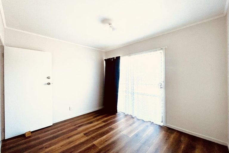 Photo of property in 4 Smedley Street, Manurewa, Auckland, 2102