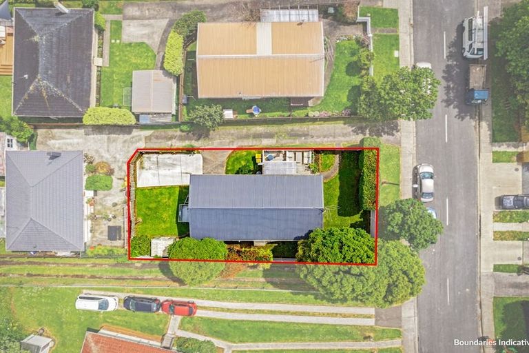 Photo of property in 1/80 Kervil Avenue, Te Atatu Peninsula, Auckland, 0610