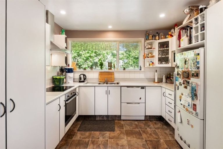 Photo of property in 18 Ngata Place, Hei Hei, Christchurch, 8042