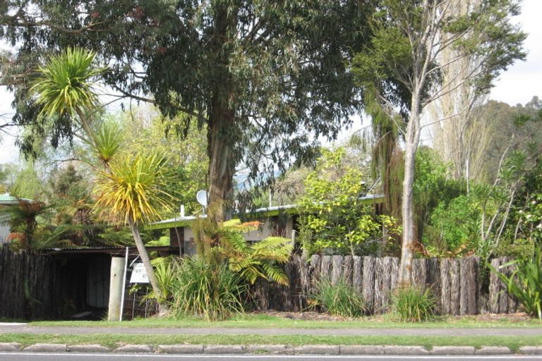Photo of property in 97b Kawaha Point Road, Kawaha Point, Rotorua, 3010