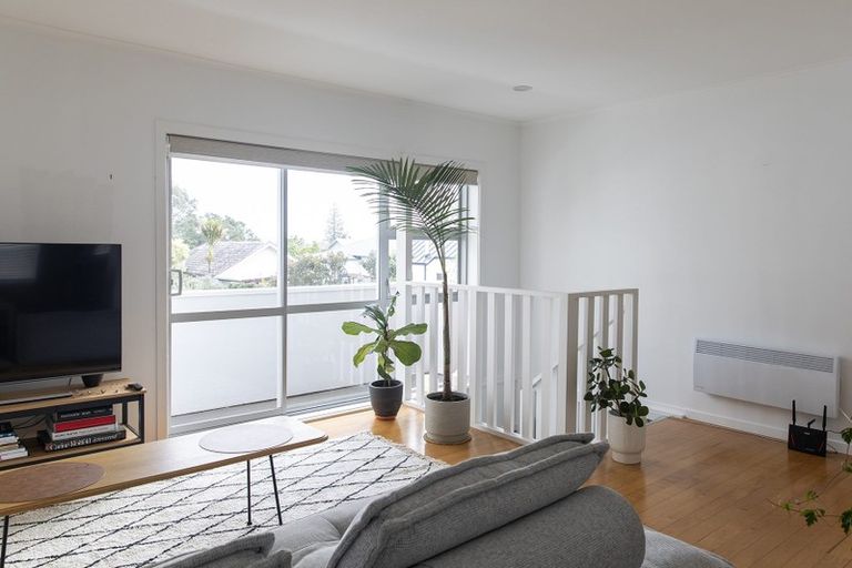 Photo of property in 1/15 Wairiki Road, Mount Eden, Auckland, 1024