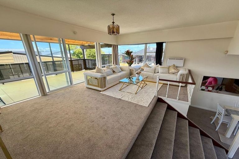 Photo of property in 57 Forrest Hill Road, Milford, Auckland, 0620