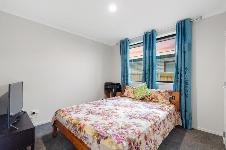 Photo of property in 14 Te Wharo Drive, Papamoa, 3118