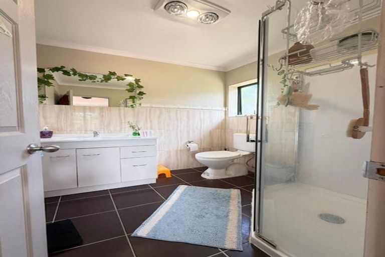 Photo of property in 27a Willerton Avenue, New Lynn, Auckland, 0600