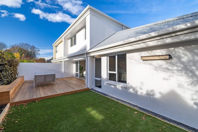 Photo of property in 2/212 Springfield Road, St Albans, Christchurch, 8014