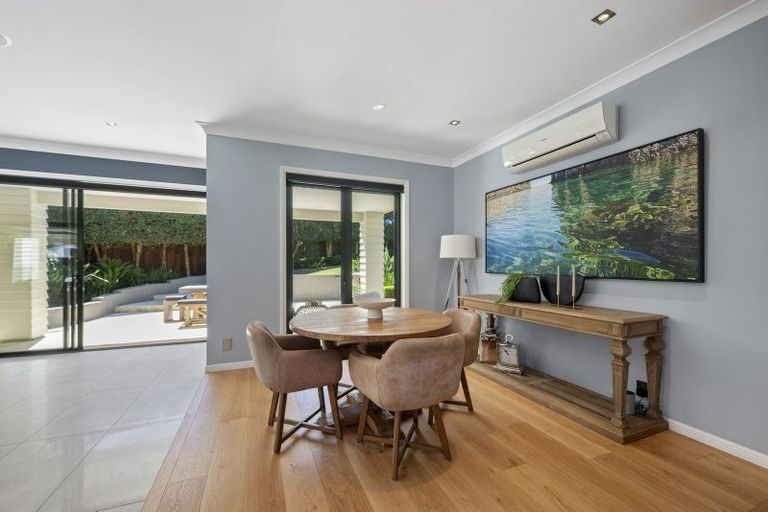 Photo of property in 12a Wainoni Heights, Greenhithe, Auckland, 0632