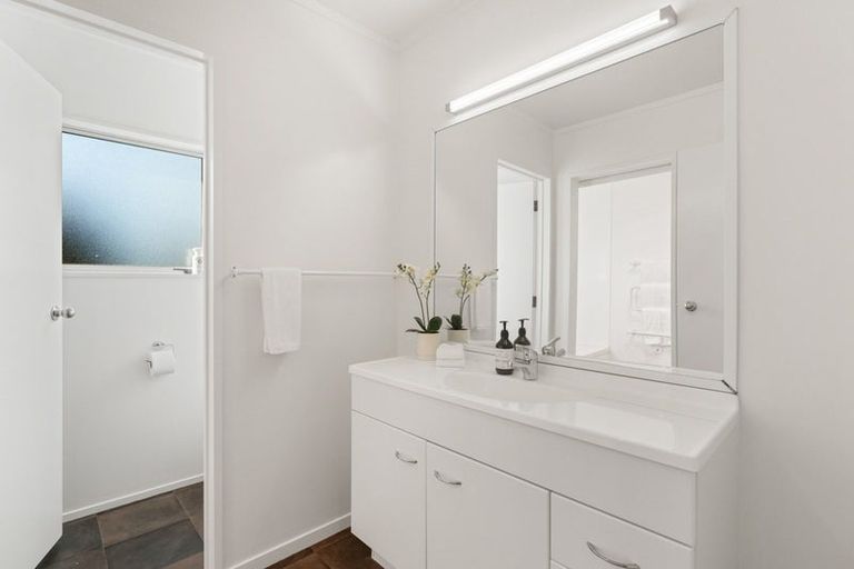 Photo of property in 23 Grace Crescent, Richmond Heights, Taupo, 3330